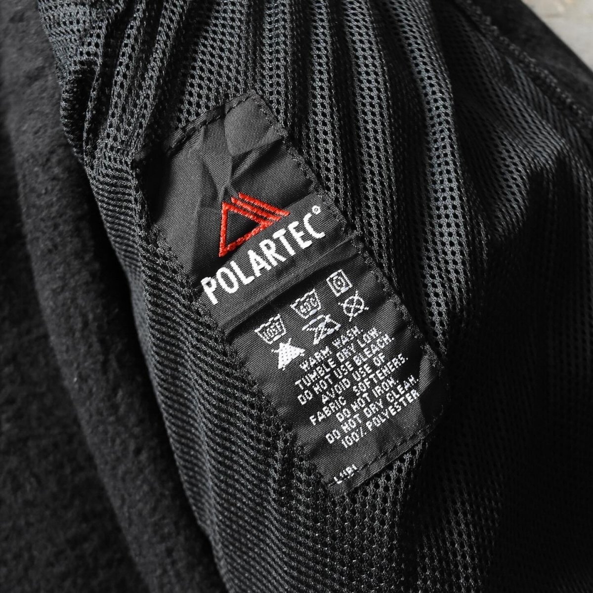画像9: US.Armed Forces ECWCS Gen2 POLARTEC フリースジャケット　 表記LARGE  (9)