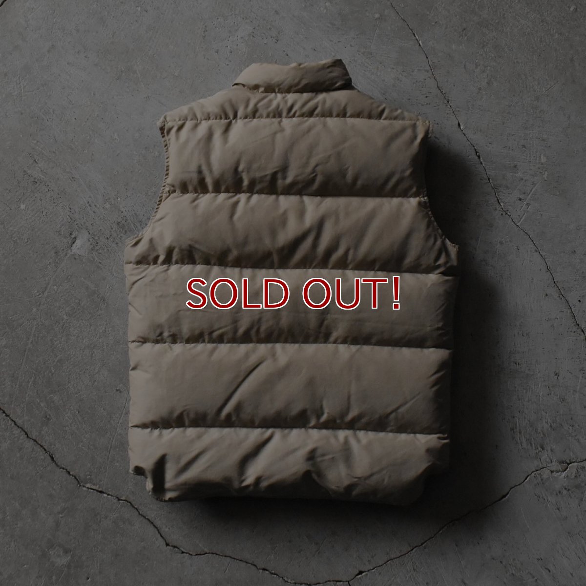 画像2: 1970s Woolrich ダウンベスト　 "MADE IN USA"　 表記M  (2)