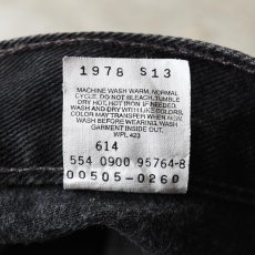 画像4: 2000s Levi's 505-0260 ブラックデニム　 "MADE IN USA"　 表記W34 L34  (4)