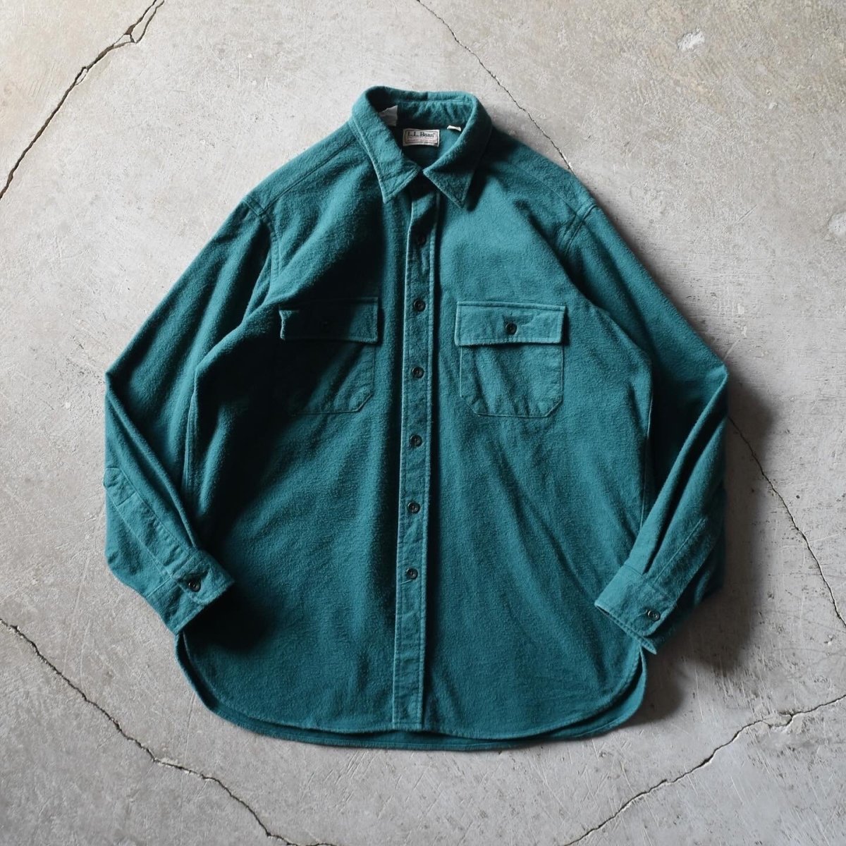画像1: 1980s L.L.Bean シャモアクロスシャツ　 "MADE IN USA"　 表記16 1/2  (1)