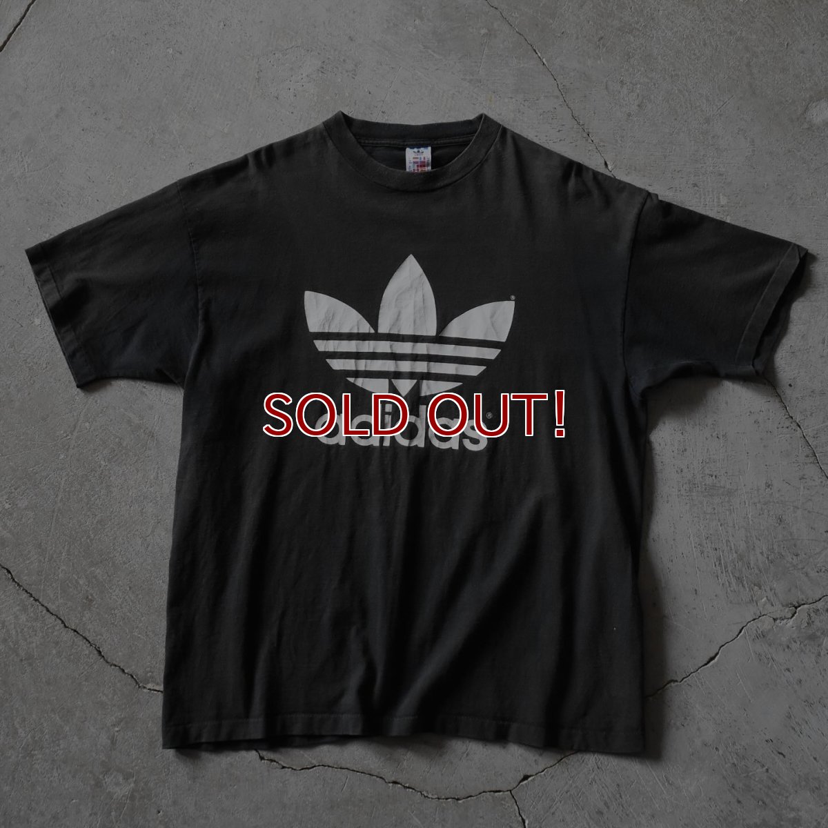 画像1: 1990s adidas トレフォイルTシャツ　 "FADE BLACK /MADE IN USA"　 表記XL  (1)