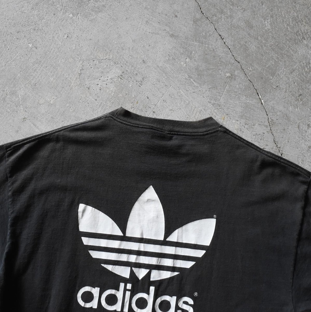 画像9: 1990s adidas トレフォイルTシャツ　 "FADE BLACK /MADE IN USA"　 表記XL  (9)