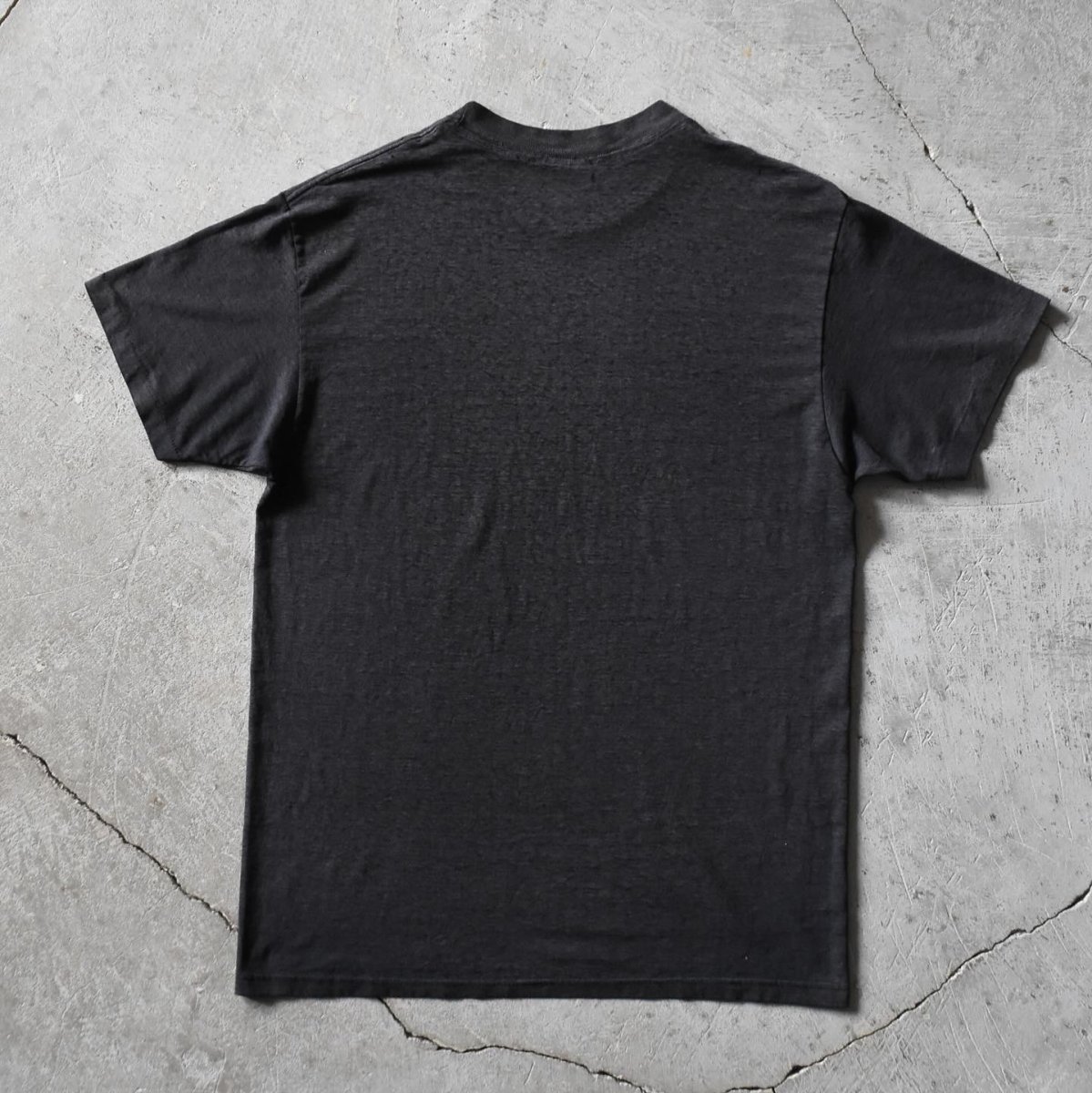 画像2: 1990s HARLEY-DAVIDSON "FREEDOM OF THE ROAD"Tシャツ　 "3D EMBLEM /MADE IN USA"　 実寸L  (2)