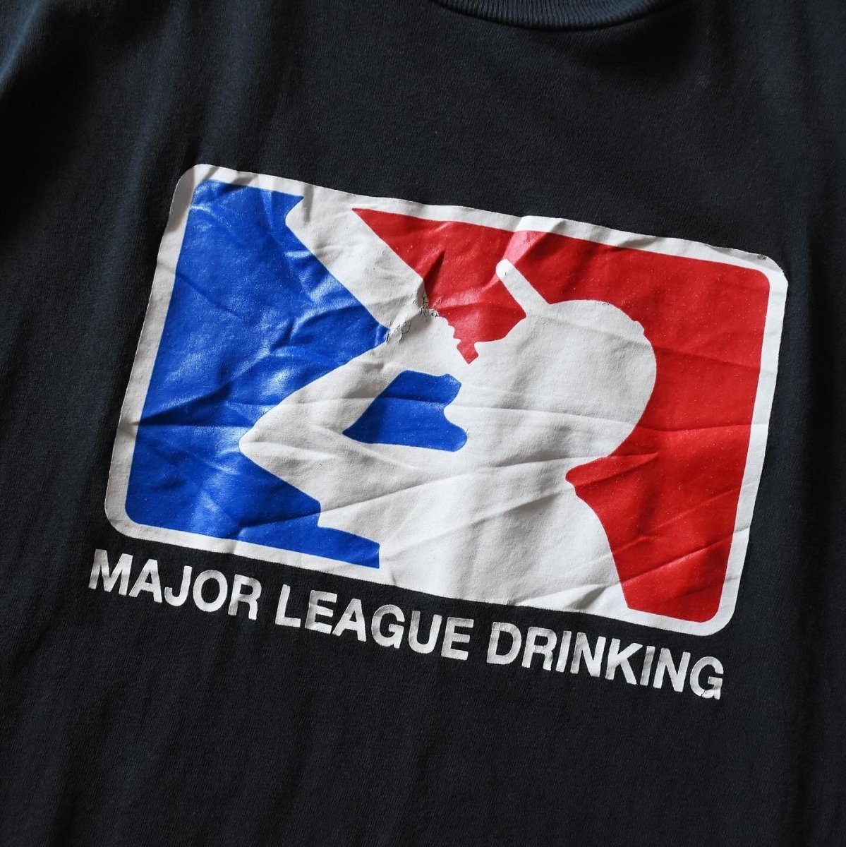 画像4: MAJOR LEAGUE DRINKING MLBパロディTシャツ　 表記2XL  (4)