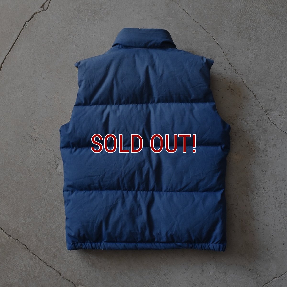 画像2: 1970s THE NORTH FACE ダウンベスト　 "MADE IN USA"　 表記M  (2)