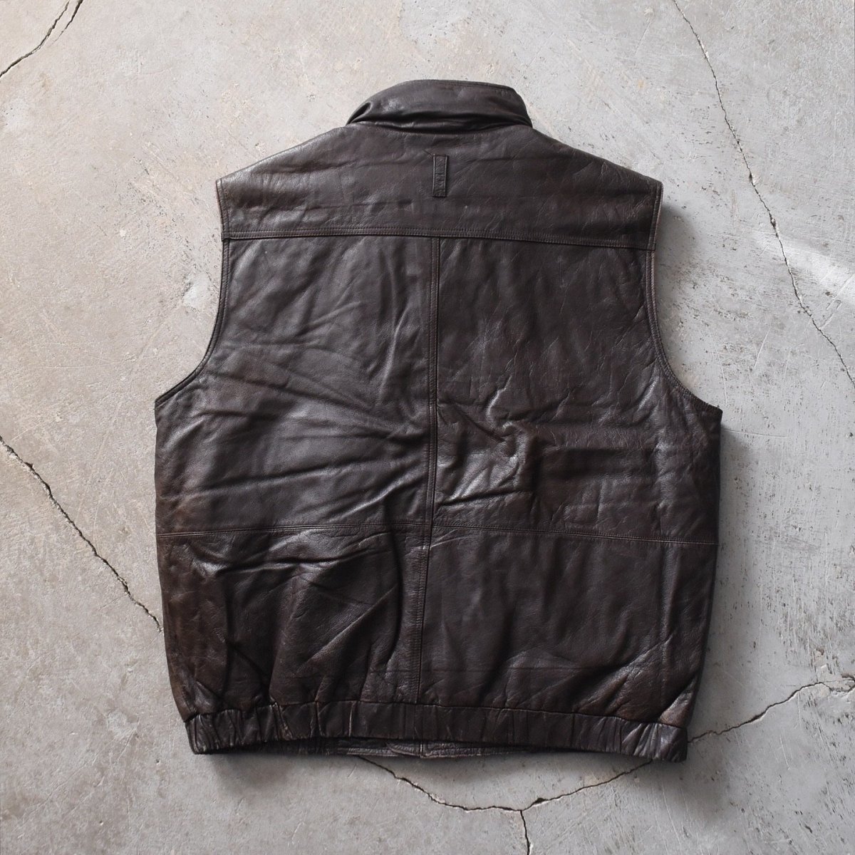 画像2: 1980-90s EDDIE BAUER レザーダウンベスト　 表記XL  (2)