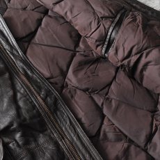 画像17: 1980-90s EDDIE BAUER レザーダウンベスト　 表記XL  (17)