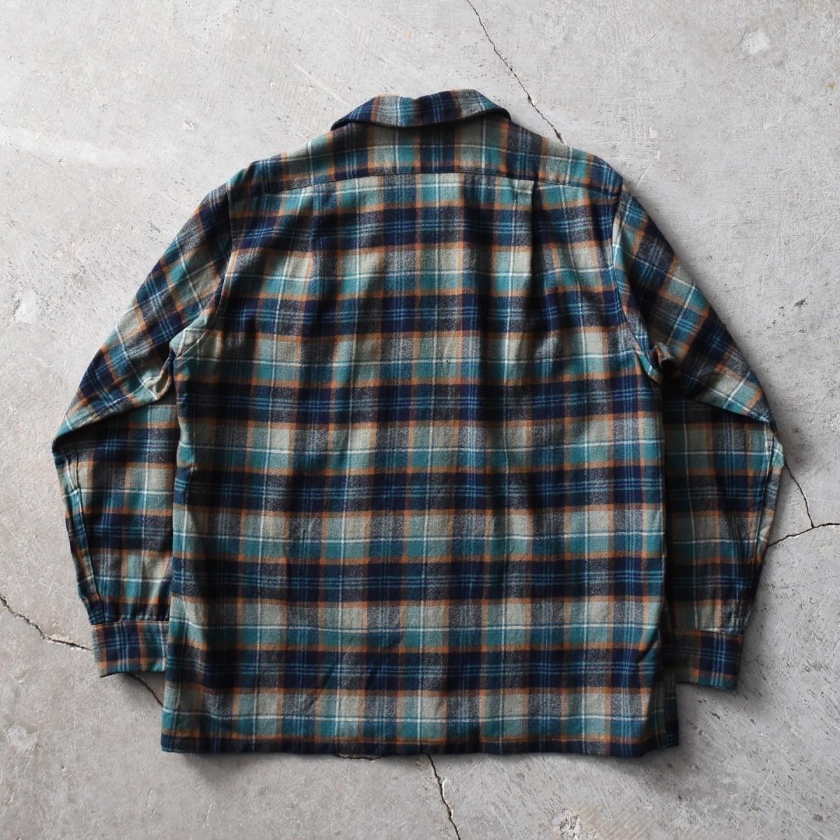 画像2: 1970s PENDLETON ウールシャツ　 "MADE IN USA"　 表記L  (2)