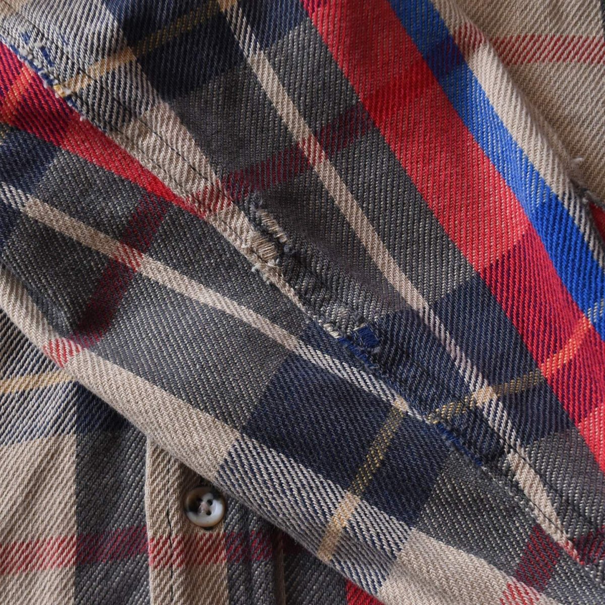 画像9: 1990s ST JOHN'S BAY ヘビーネルシャツ　 "MADE IN USA"　 表記M-TALL  (9)