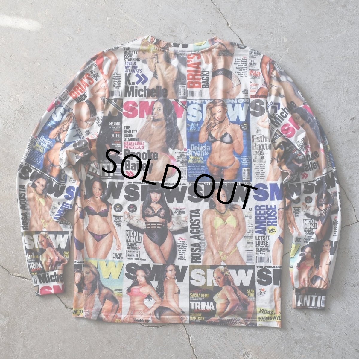 画像2: SMW RUNS THE WORLD エロ総柄Tシャツ　 表記L  (2)