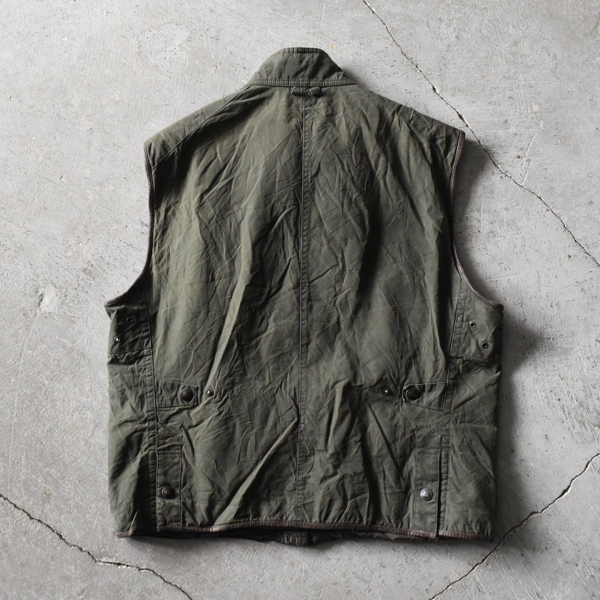 画像2: 1990s Polo by Ralph Lauren オイルドベスト　 表記XL  (2)
