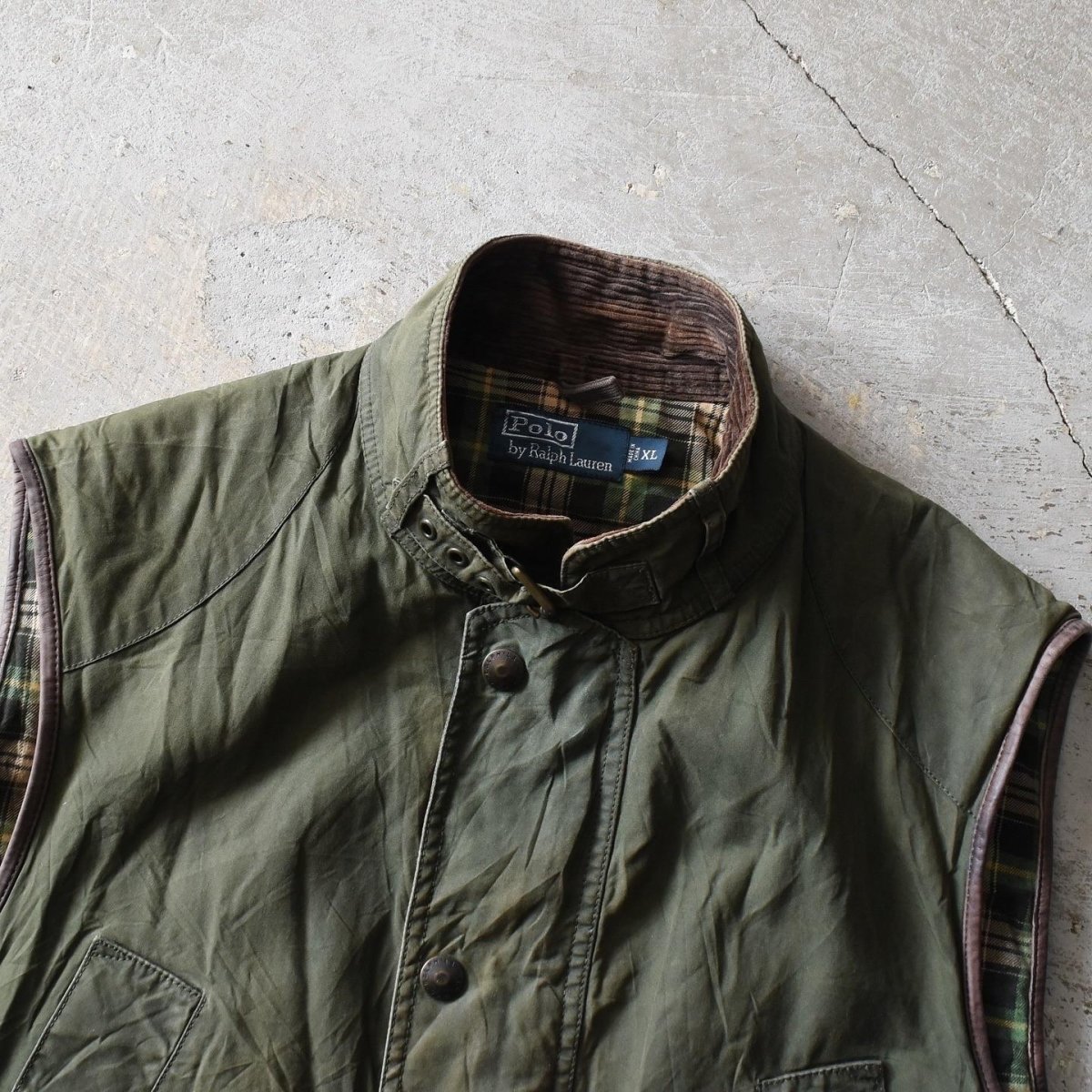 画像3: 1990s Polo by Ralph Lauren オイルドベスト　 表記XL  (3)