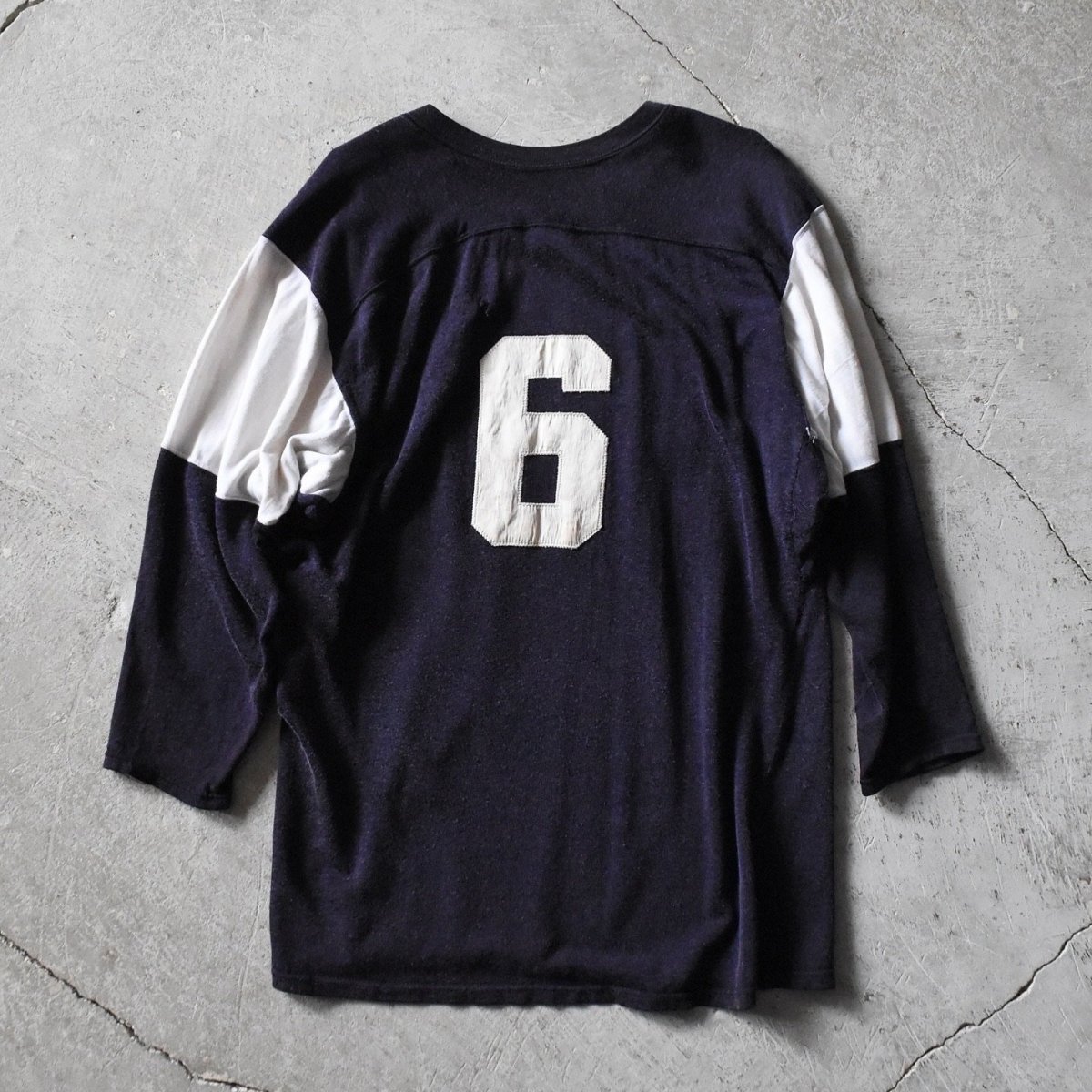 画像2: 1960s UWO LAW SCHOOL ナンバリングフットボールTシャツ　 実寸L  (2)