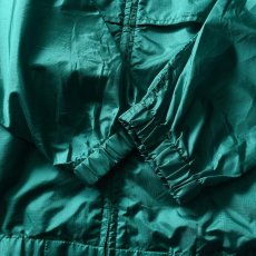 画像8: 1990s EDDIE BAUER ナイロンジャケット　 表記XL  (8)