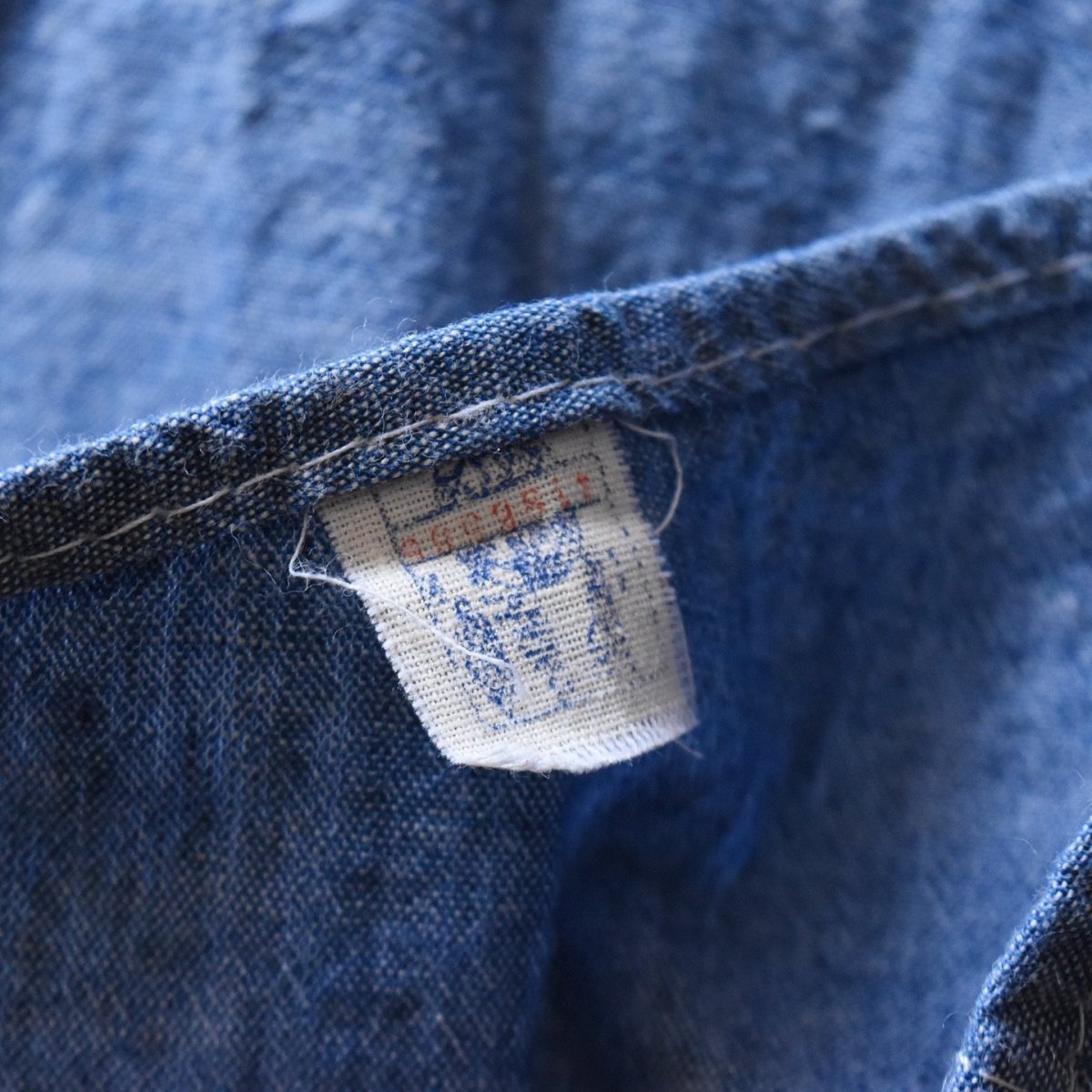 画像11: 1970s OSHKOSH 刺繍シャンブレーシャツ　 "MADE IN USA"　 表記15 REG  (11)