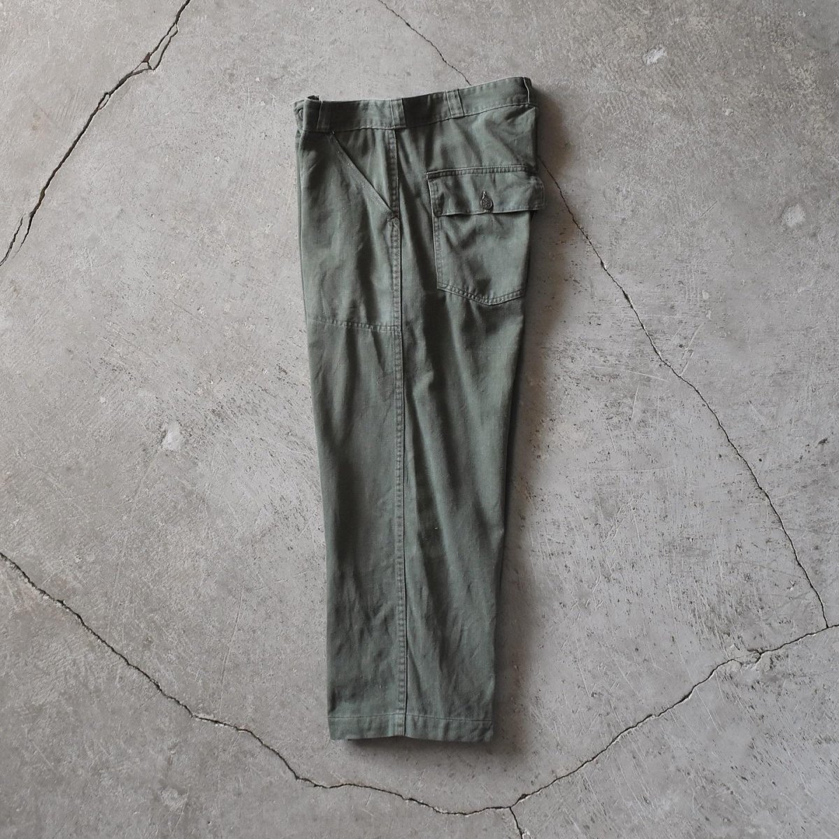 画像3: 1950-60s USMC？コットンベイカーパンツ　 "13 STAR BUTTON"　 実寸W32  (3)