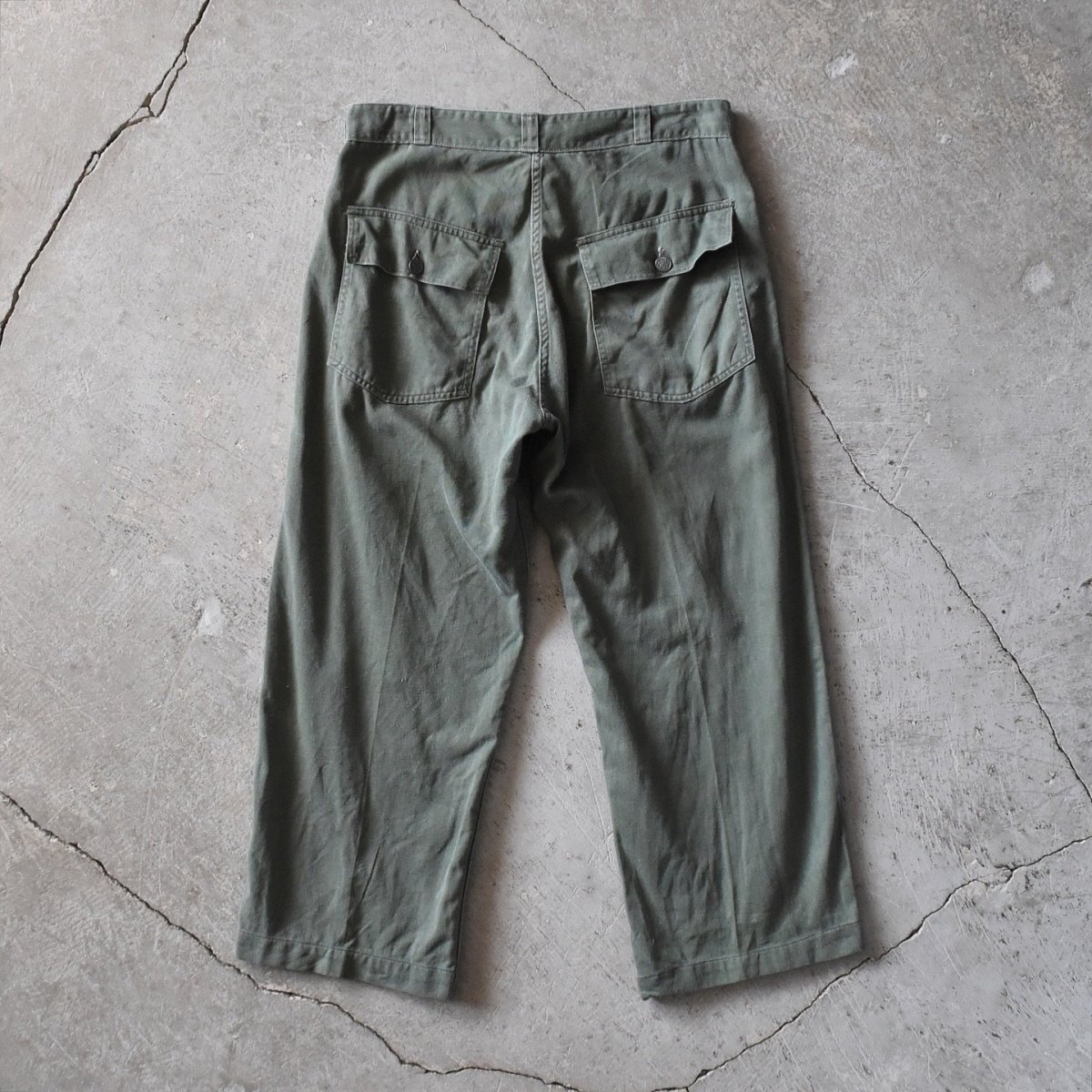 画像2: 1950-60s USMC？コットンベイカーパンツ　 "13 STAR BUTTON"　 実寸W32  (2)