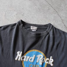 画像3: 1990s Hard Rock Cafe 香港Tシャツ　 "FADE BLACK"　 実寸L  (3)