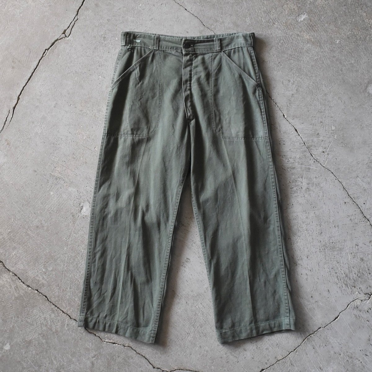 画像1: 1950-60s USMC？コットンベイカーパンツ　 "13 STAR BUTTON"　 実寸W32  (1)