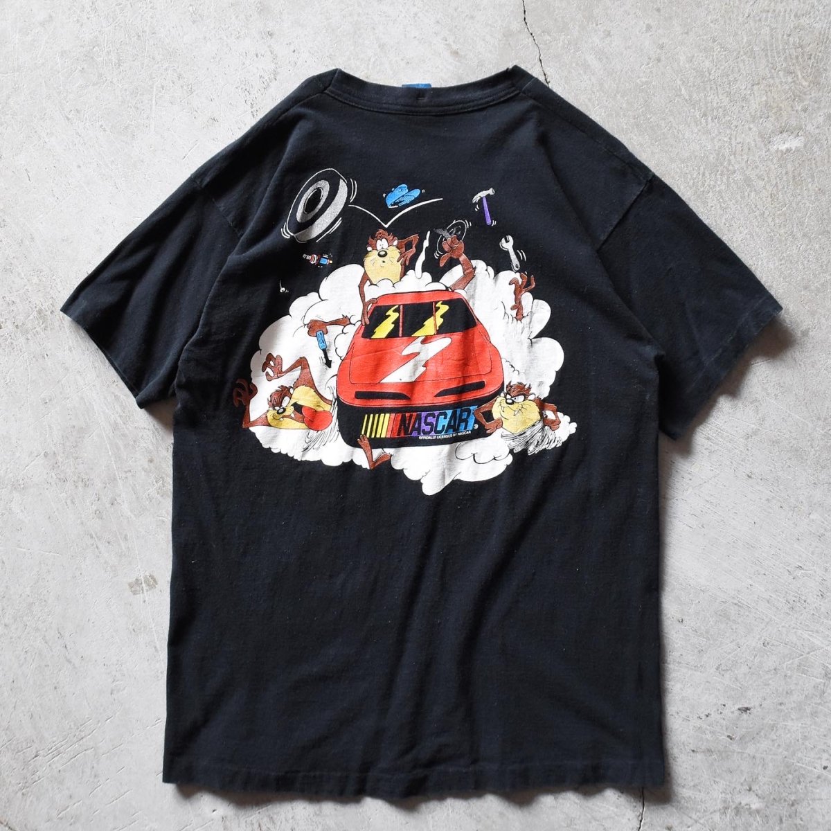 画像2: 1990s NASCAR×LOONEY TUNES 両面プリントTシャツ　 "MADE IN USA"　 表記L  (2)