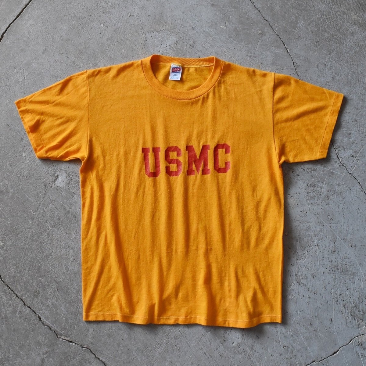 画像1: 1980-90s USMC プリントTシャツ　 "MADE IN USA"　 表記L  (1)