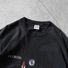 画像4: 1990s ケネディ宇宙センター 両面プリントTシャツ　 "MADE IN USA"　 表記XL  (4)