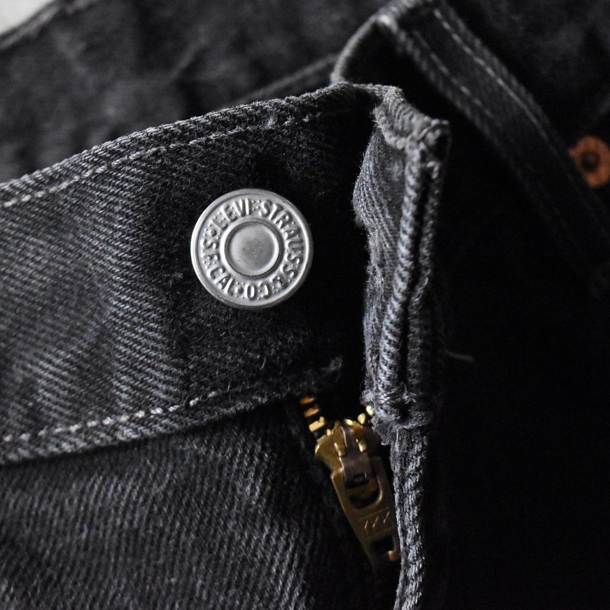 画像6: 1990s Levi's 550ブラック　 "MADE IN GUATEMALA"　 表記W40 L30  (6)