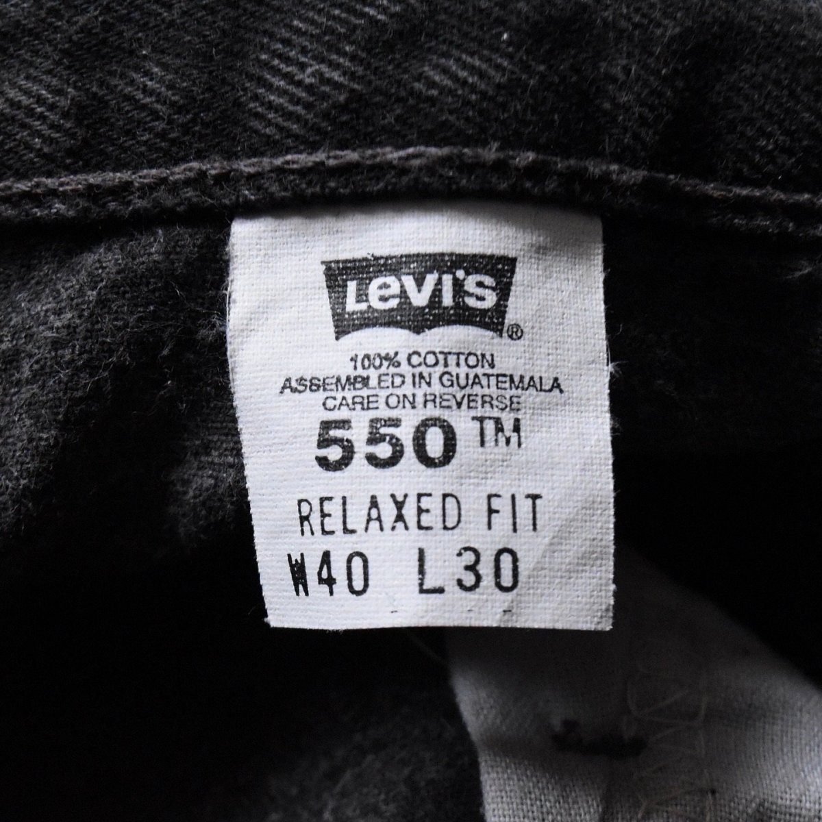 画像4: 1990s Levi's 550ブラック　 "MADE IN GUATEMALA"　 表記W40 L30  (4)