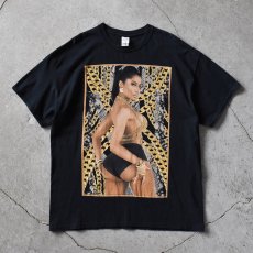 画像1: NICKI MINAJ "Anaconda"  Tシャツ　 表記XL  (1)