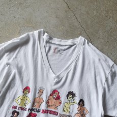 画像3: Las Vegas SOUVENIR "BREAST TYPES"  エロTシャツ　 表記L  (3)