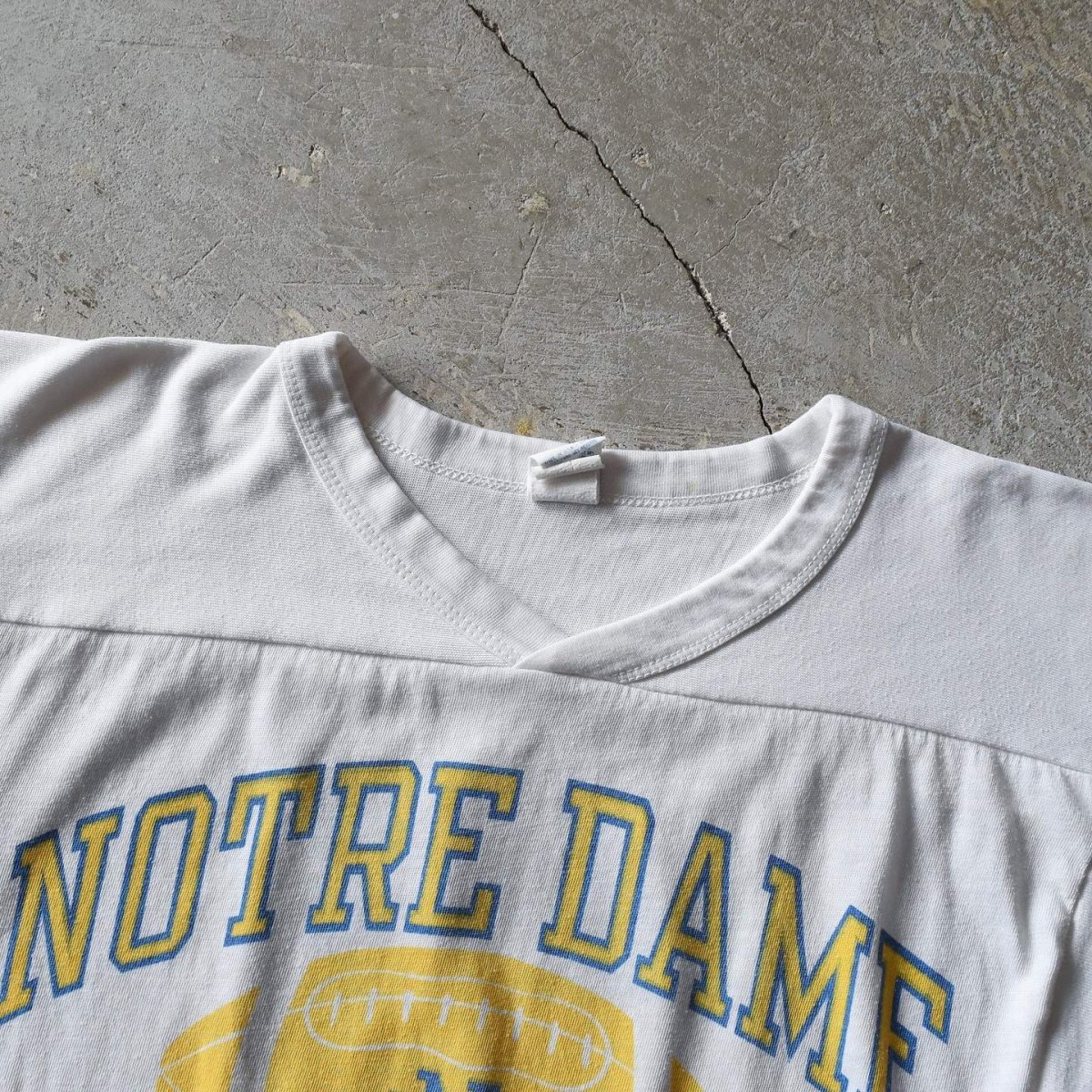 画像4: 1980s Champion ナンバリングフットボールTシャツ　 "NOTRE DAME"　 表記L  (4)