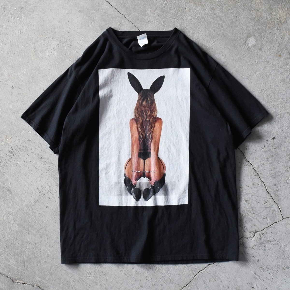 画像1: エロアートTシャツ　 表記XL  (1)