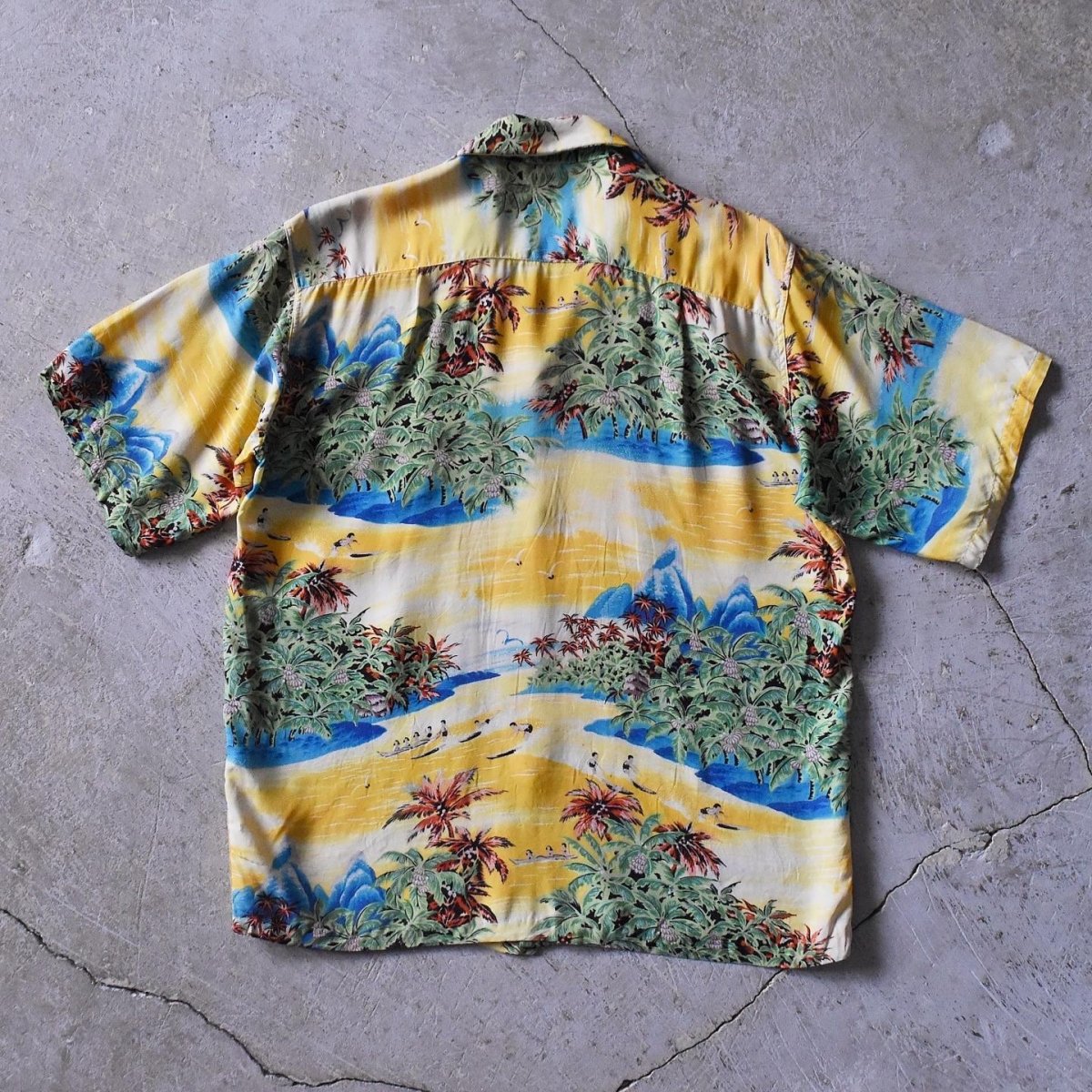 画像2: 1950s POLYNESIAN SPORTSWEAR ハワイアンシャツ　 "ちりめんレーヨン"　 実寸ML  (2)