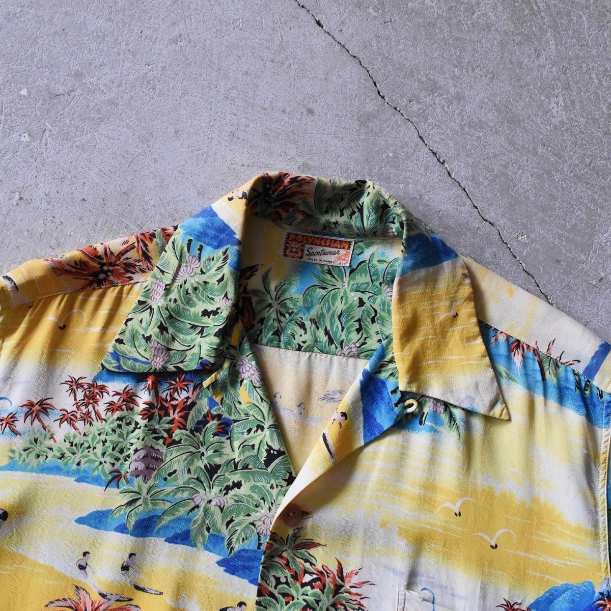 画像4: 1950s POLYNESIAN SPORTSWEAR ハワイアンシャツ　 "ちりめんレーヨン"　 実寸ML  (4)