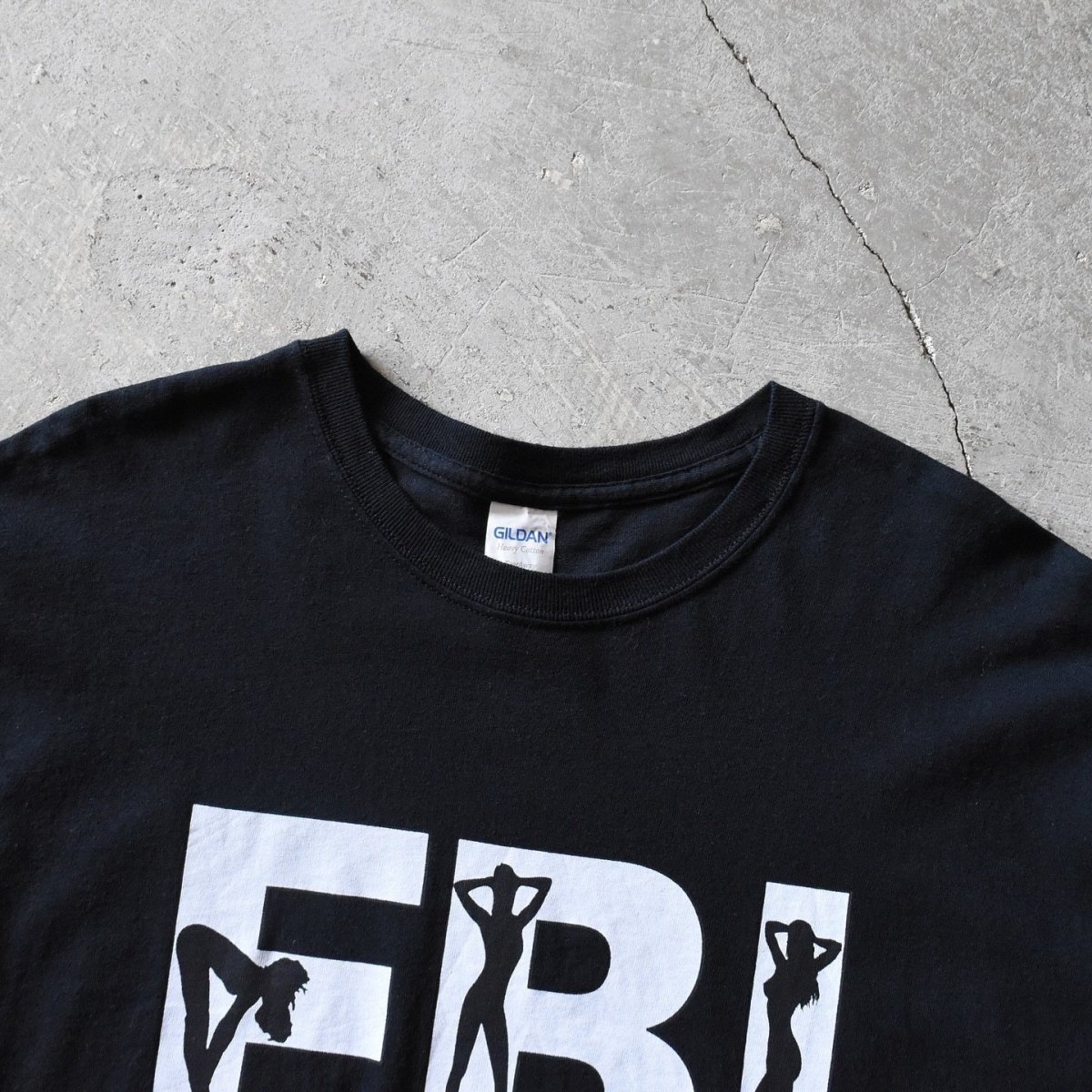 画像3: FBI "Female Body Inspector" エロTシャツ　 表記XL  (3)