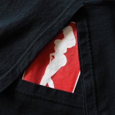 画像5: お前の彼女俺の彼女マウントTシャツ　 表記L  (5)