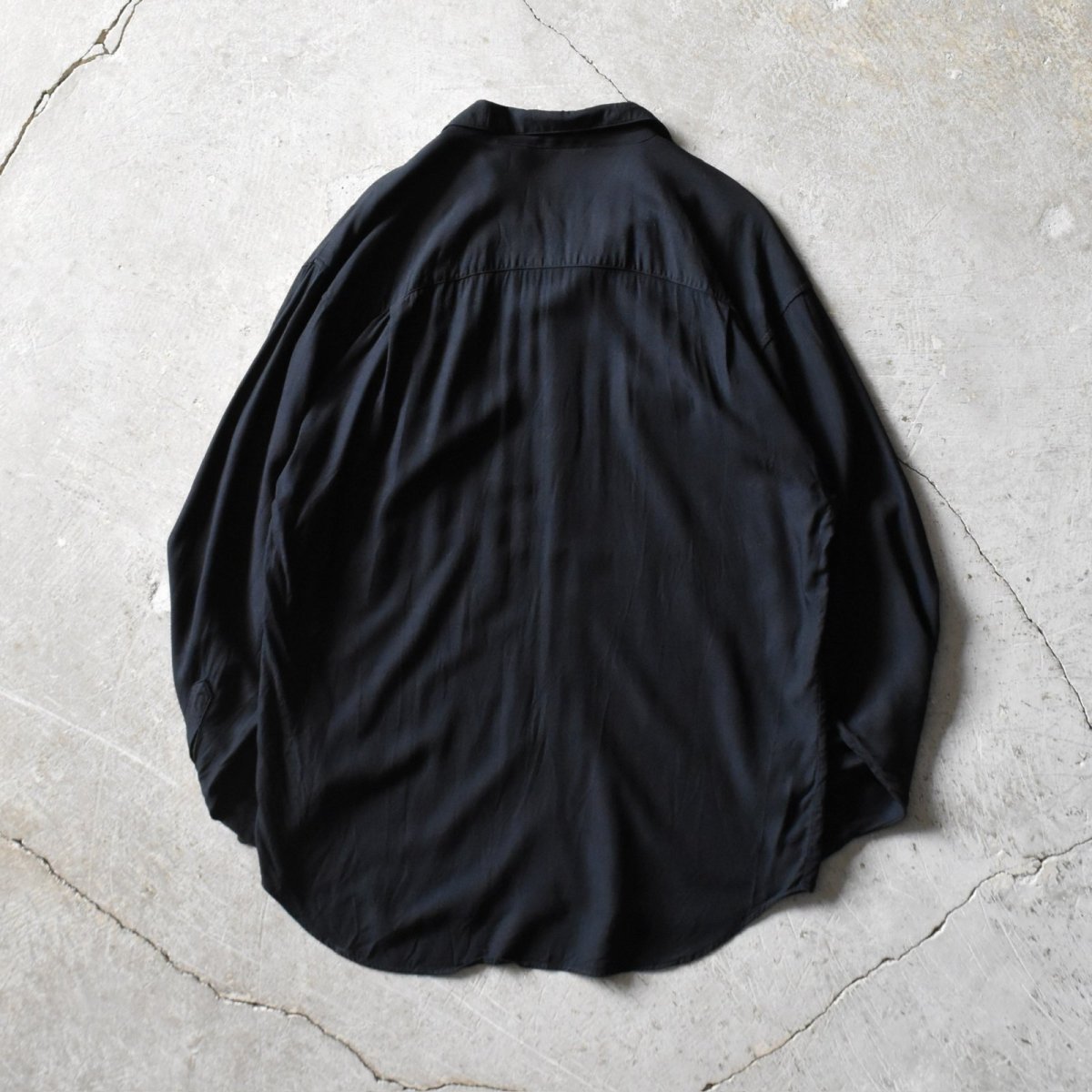 画像2: 1990s INDEX MEN オープンカラーレーヨンシャツ　 "BLACK"　 表記M  (2)