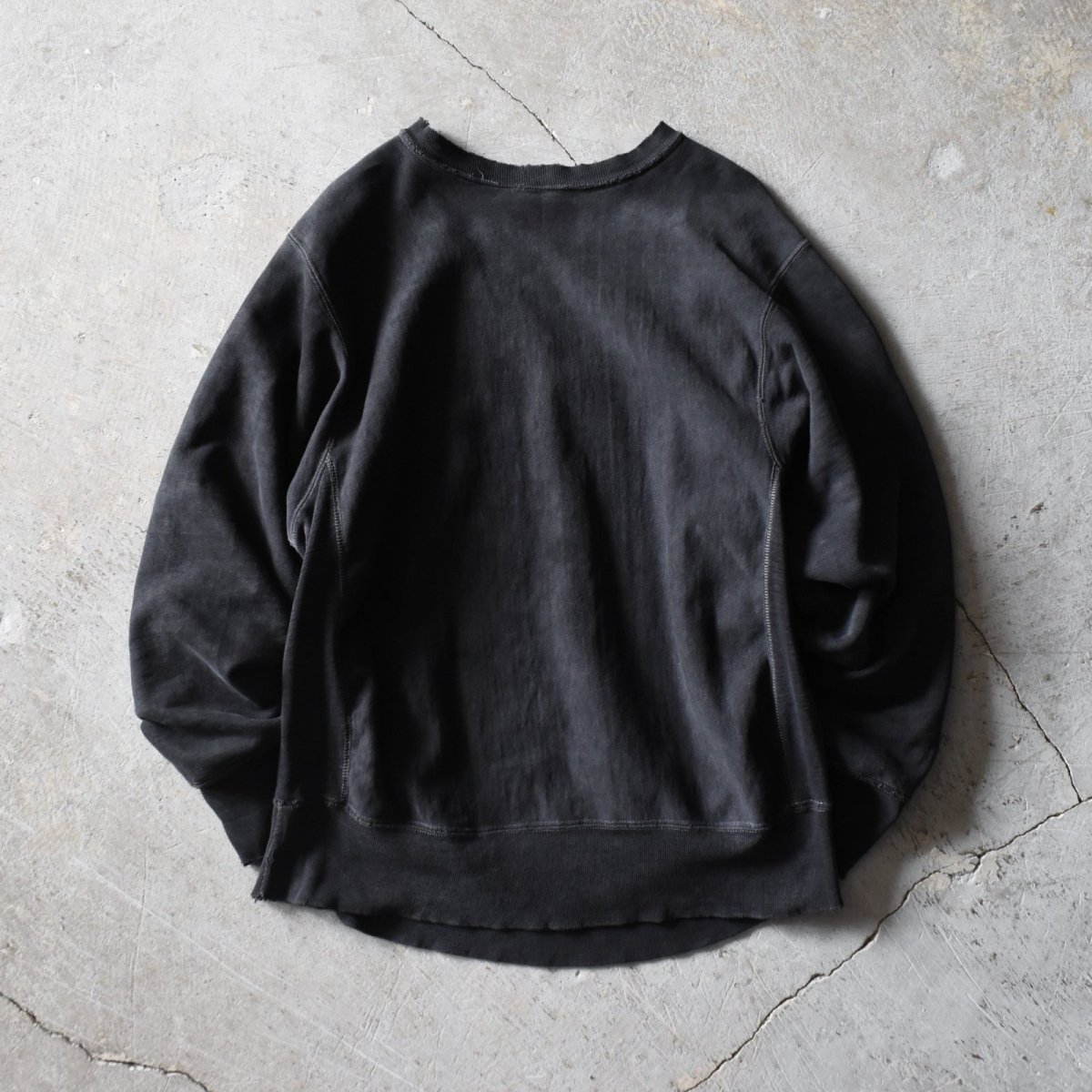 画像2: 1980s Champion リバースウィーブスウェット　 "OVER-DYE BLACK"　 表記XL  (2)