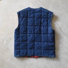 画像2: 1990s Levi's リバーシブルキルティングデニムベスト　 表記L  (2)