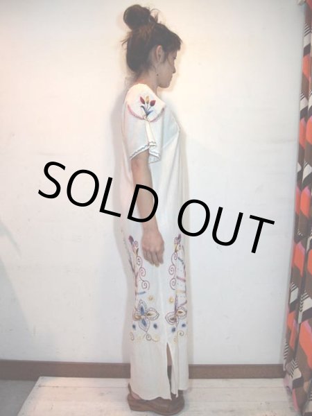 画像2: 刺繍ワンピース (2)