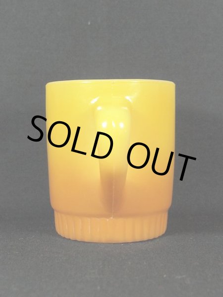 画像2: 1960s-70s【FireKing】リブボトムマグ・黄薄茶 (2)