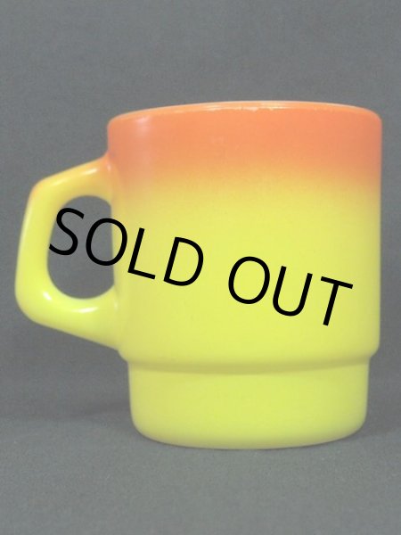 画像3: 60s【FireKing】スタッキングマグ・橙黄 (3)