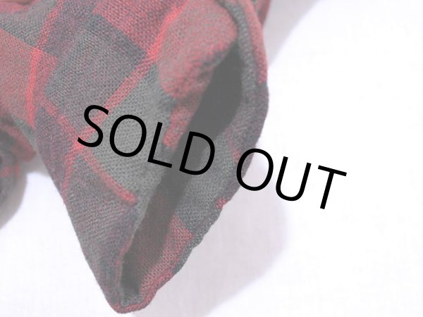 右袖カフスのリペア跡