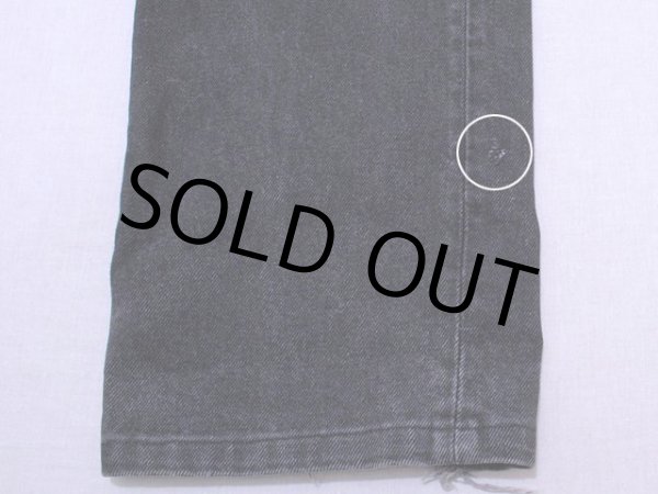 左足の小さなホツレ