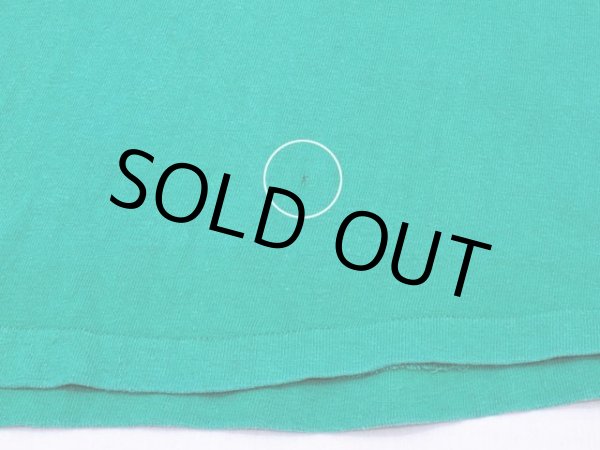 フロント裾にわずかなダメージ