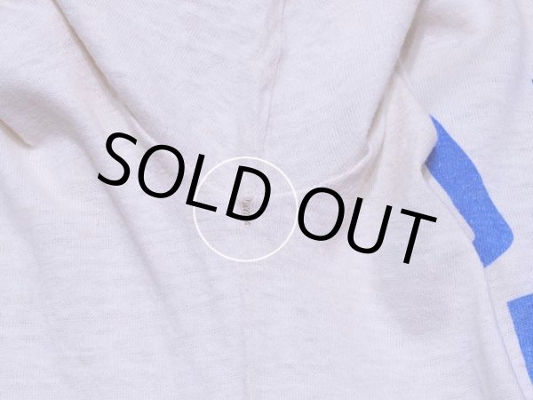 右脇の下に少々ホツレ