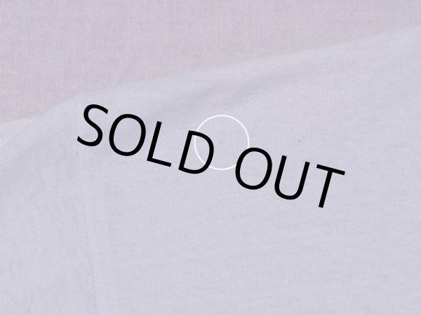 右肩付近にピンホール