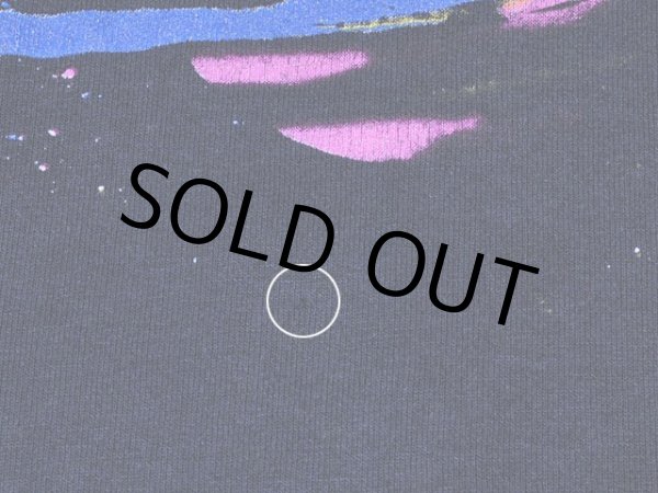 お腹付近のピンホール