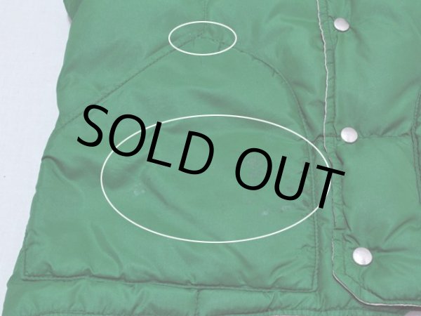 フロント裾の汚れと右ポケットにリステッチ跡