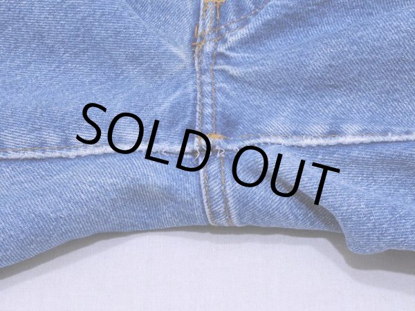 股に少々スレとステッチホツレ。